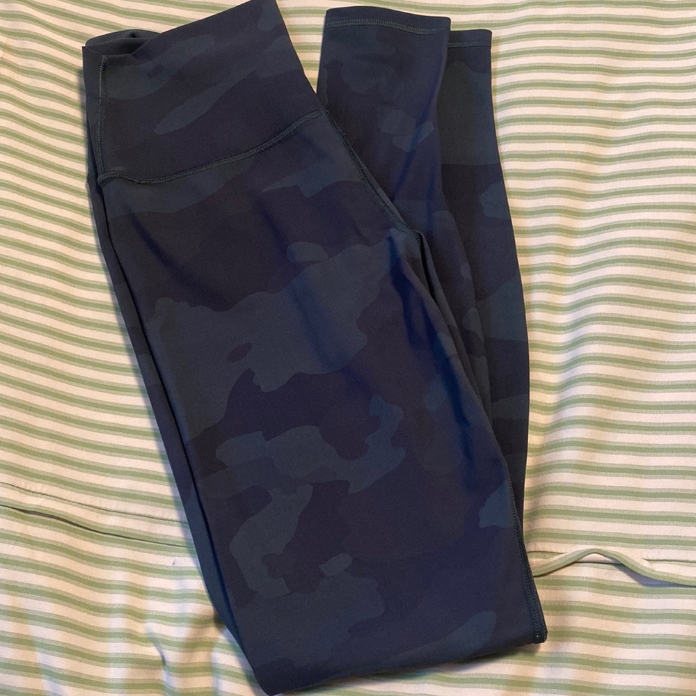 ALO Yoga camo exercise pants.